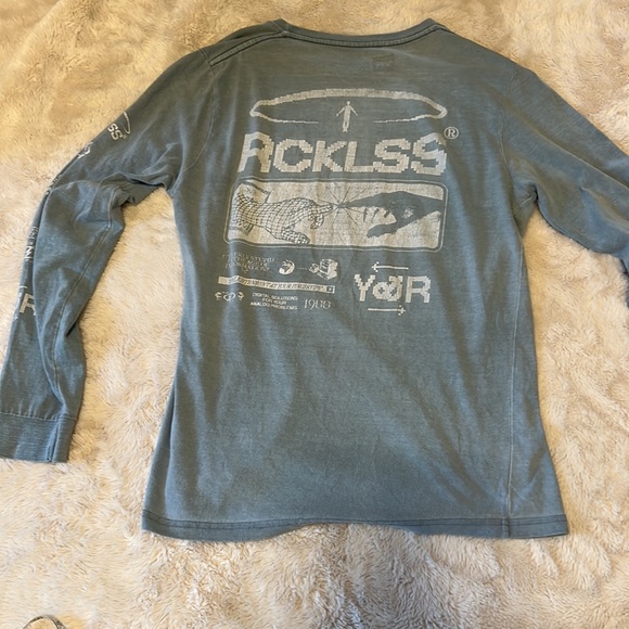 🌻2/$10🌻 Distressed blue long sleeve shirt, youth xl, Young & Reckless - Picture 8 of 8